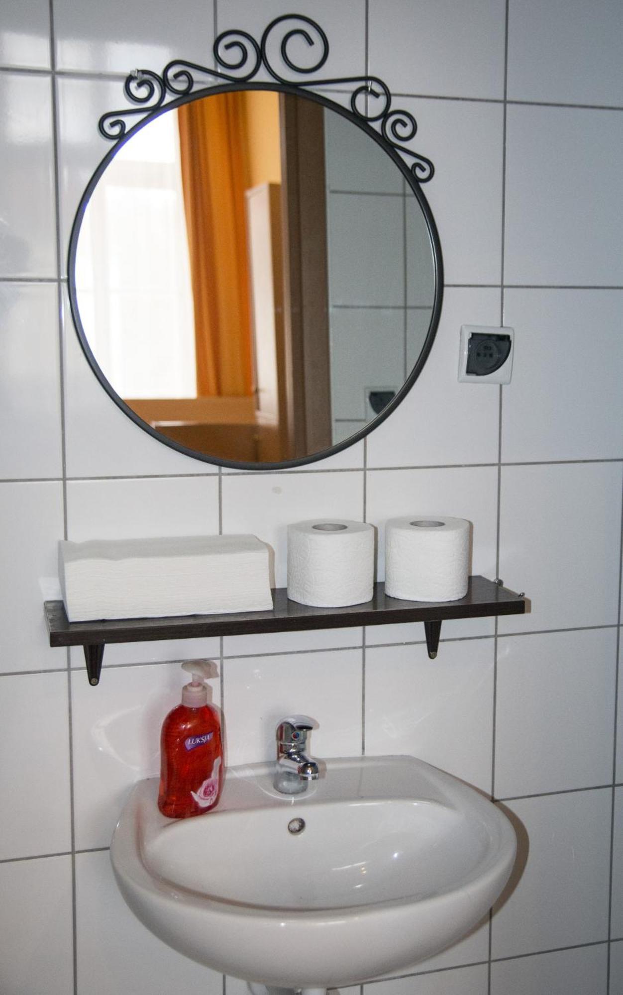 City Hostel Краков Экстерьер фото