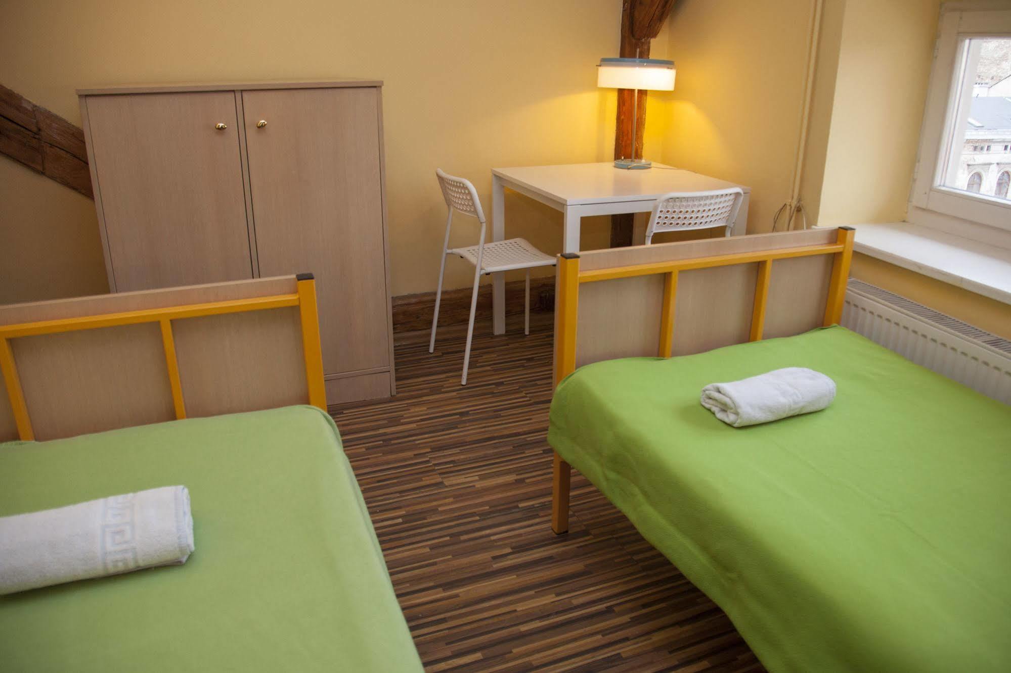 City Hostel Краков Экстерьер фото